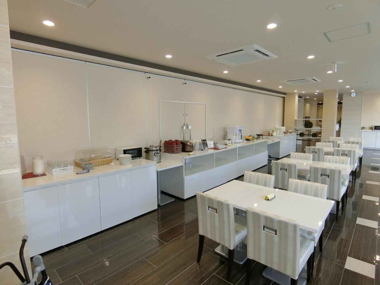 阪东绿核酒店 Iwai 外观 照片